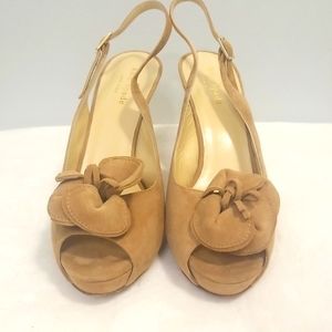 Kate Spade suede flower peep toe. Size 7
